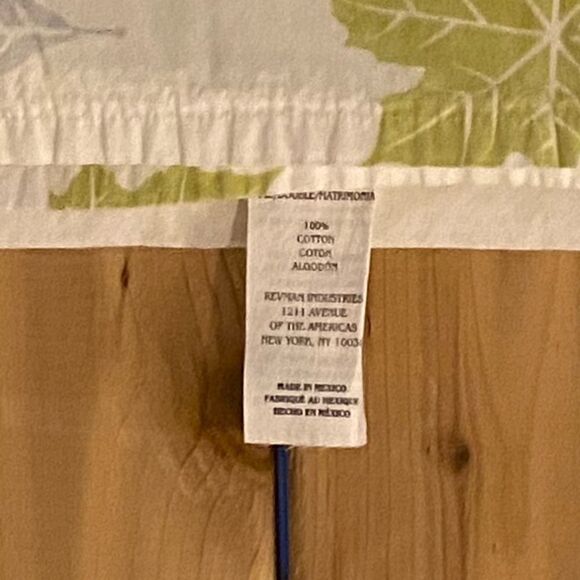 Simple Leaf Pattern Flat Top Bed Sheet - Picture 5 of 6